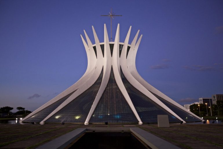 25 Works of Oscar Niemeyer Every Architect should visit - RTF ...