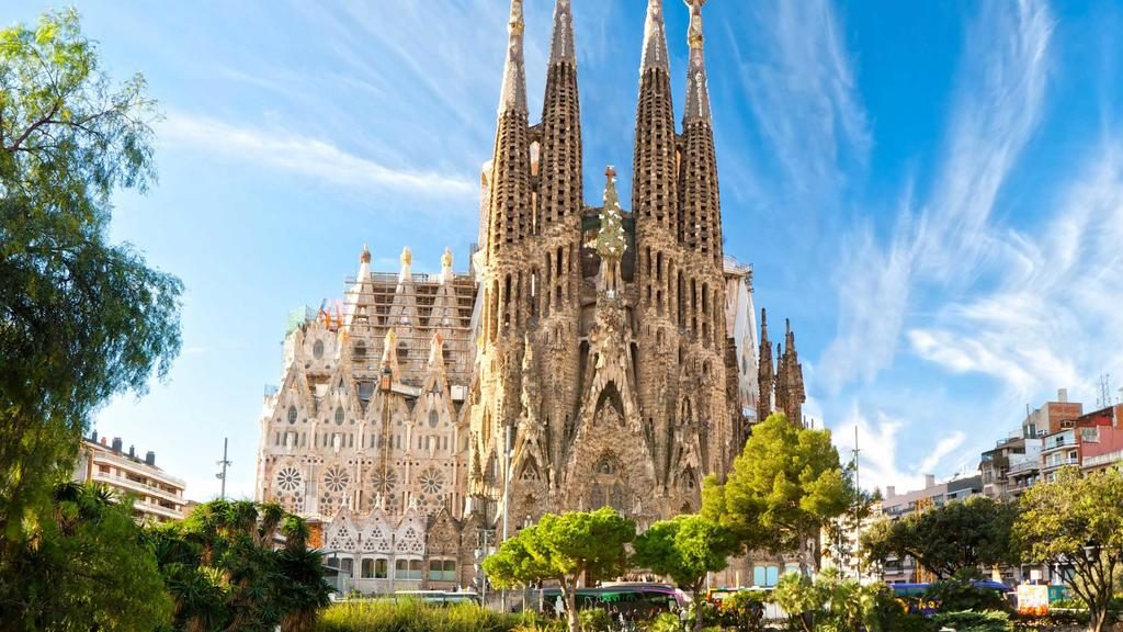 Antoni Gaudi_Sagrada Família, Spain