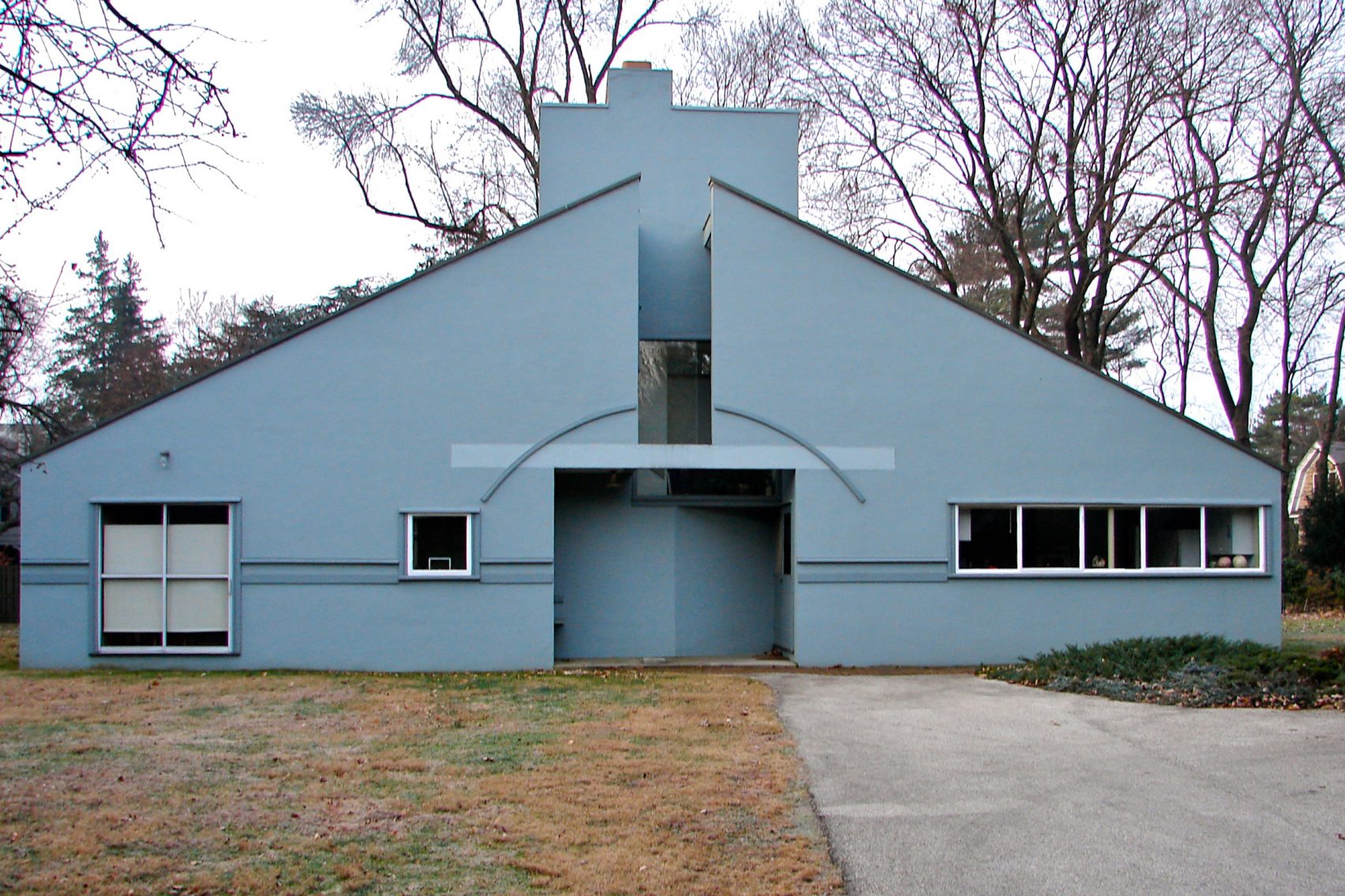 15 Iconic Buildings of Robert Venturi Every Architect Should Visit 