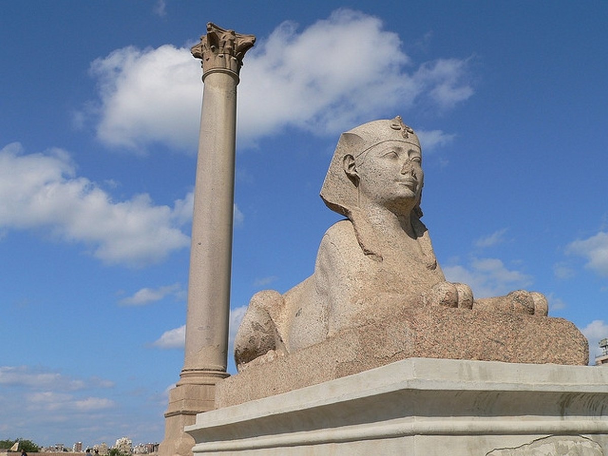 Колонна Помпея Александрия Египет