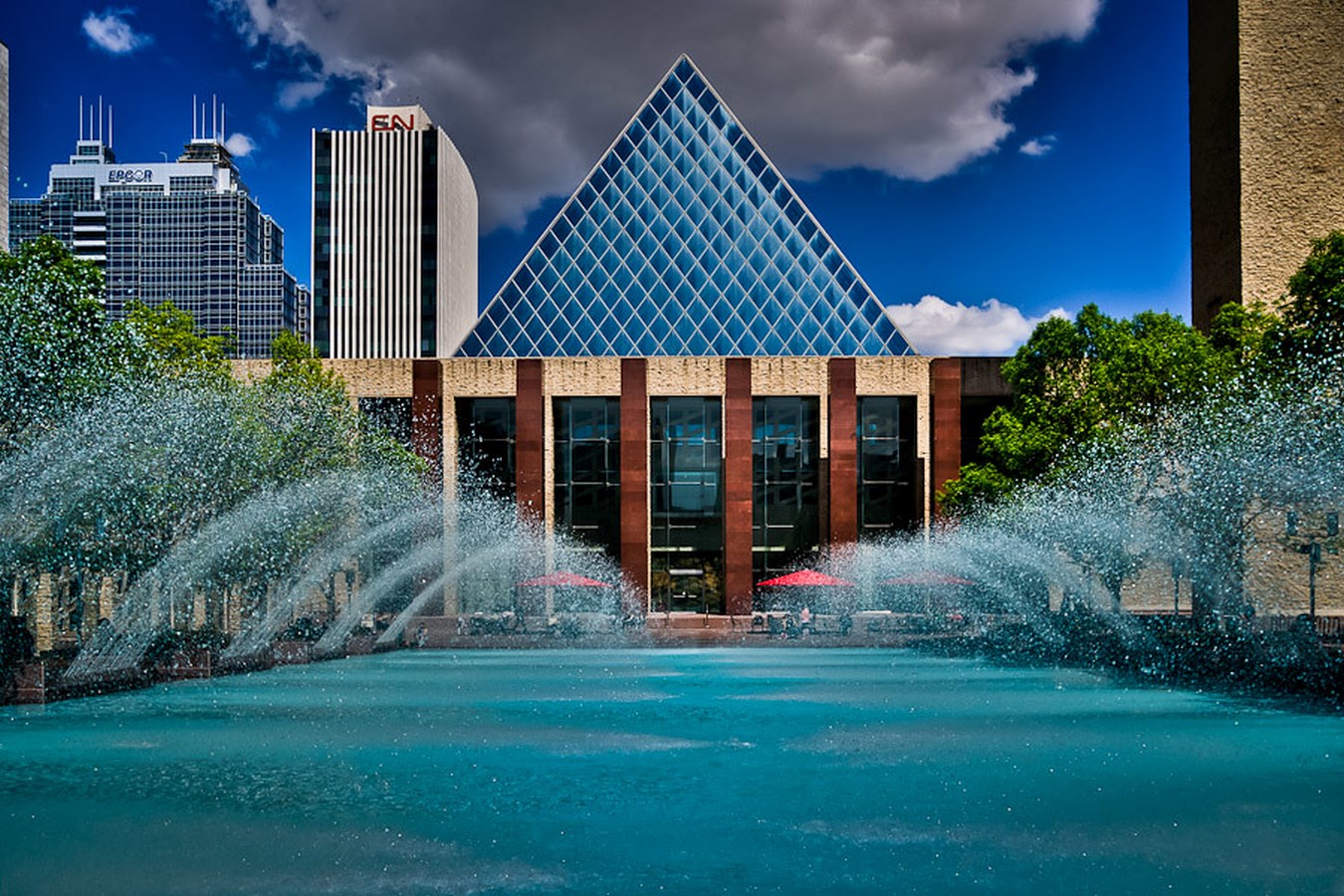 Places To Visit in Edmonton, Canada For a Travelling Architect RTF