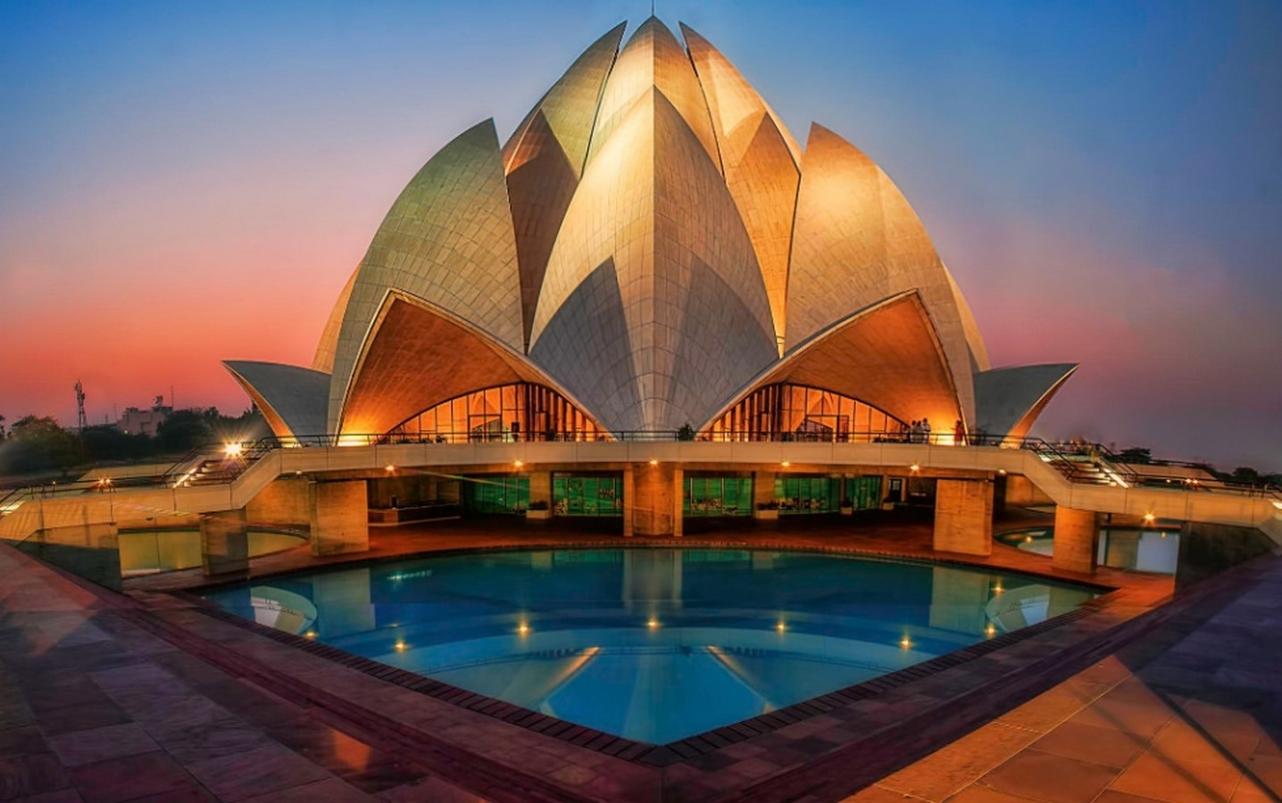 10 Things you did not know about The Lotus Temple - New Delhi - RTF