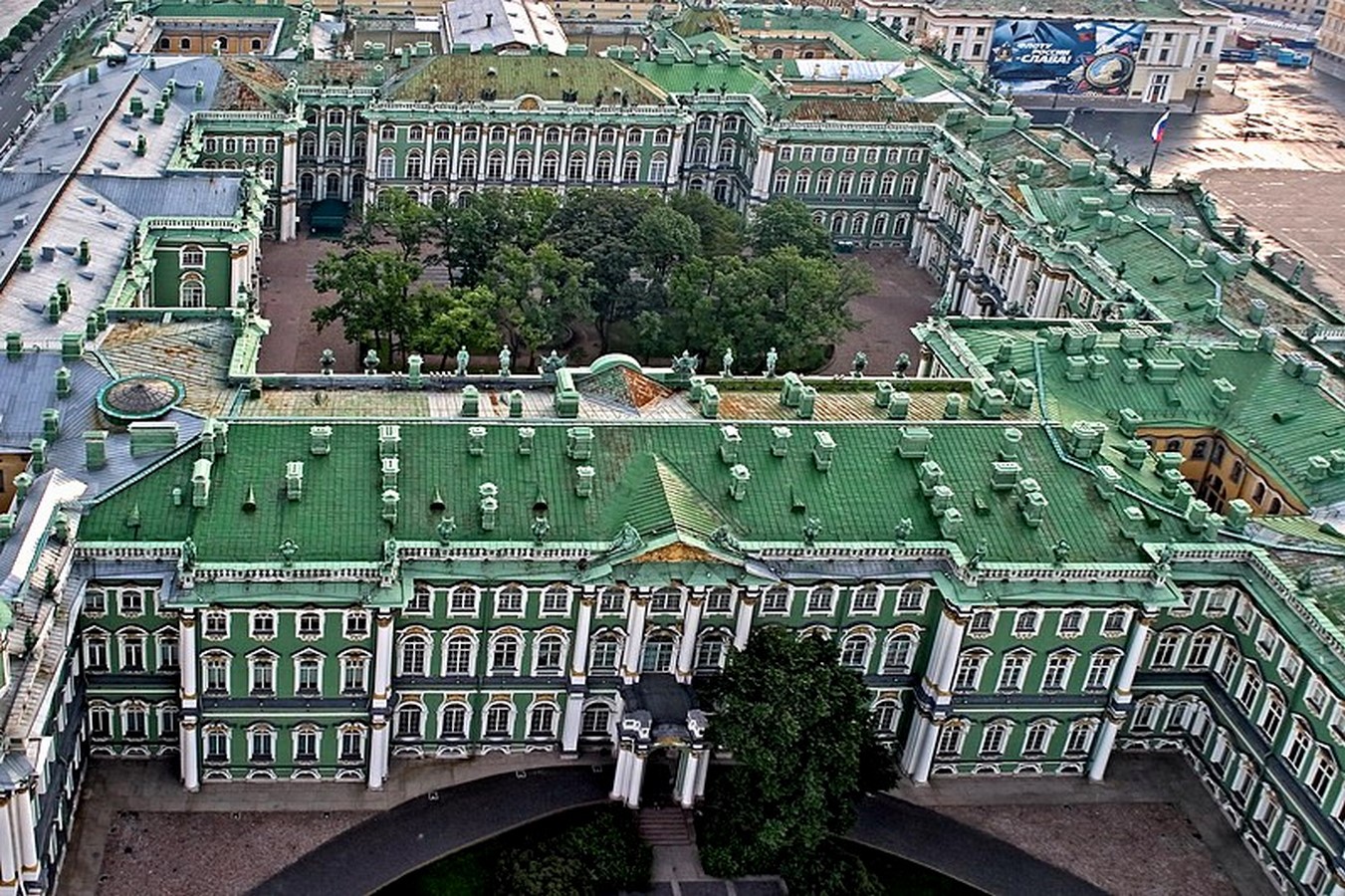 Эрмитаж – зимний дворец Петербурга