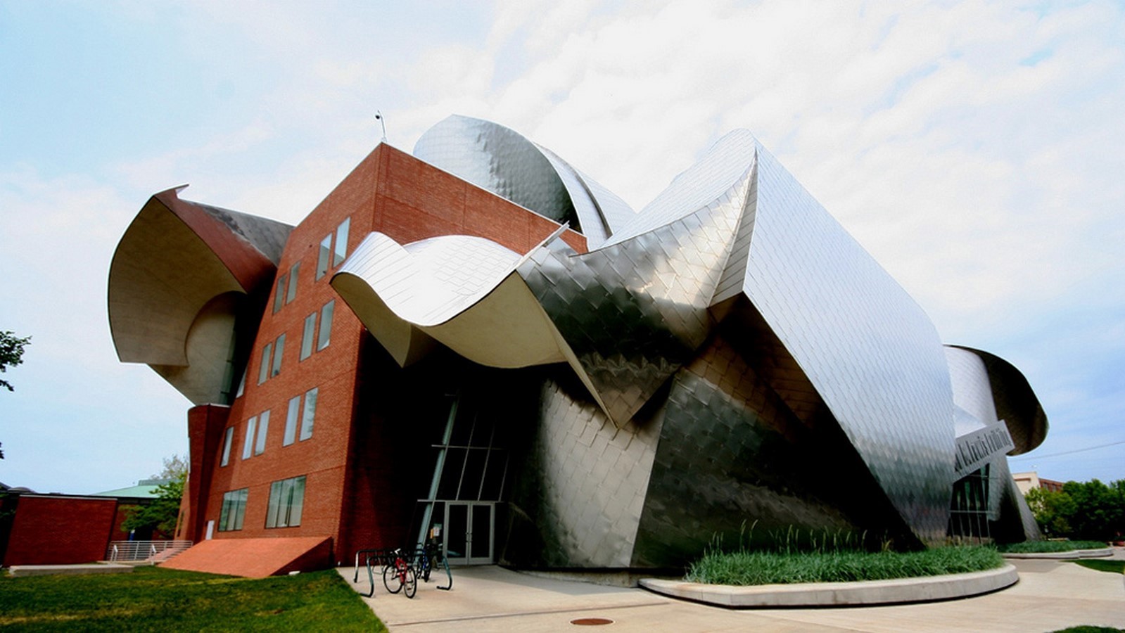 Frank Gehry- 15 Iconic Projects - RTF