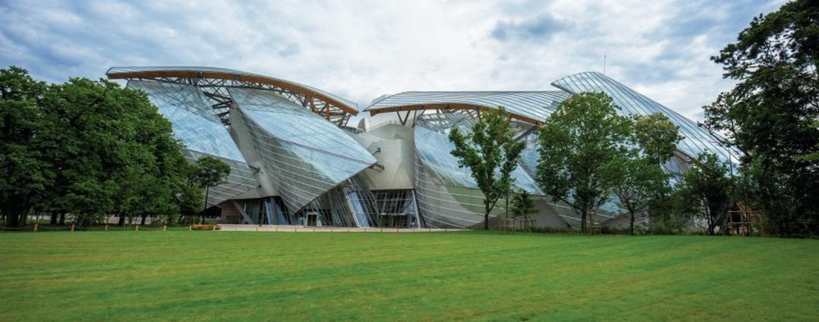 The Louis Vuitton Foundation  Tourism  Holiday Guide