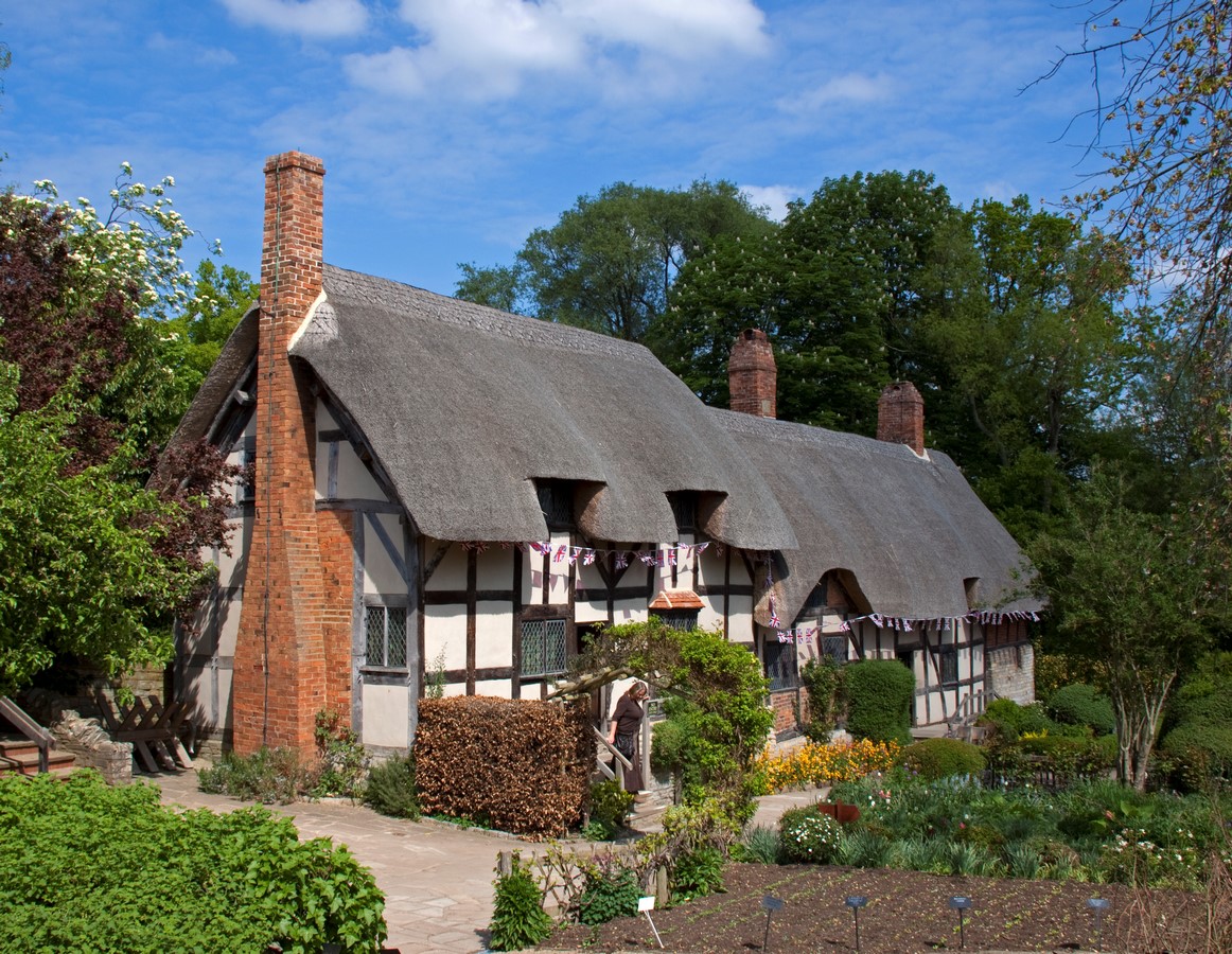 10 Things you did not know about Tudor architecture - Sheet1