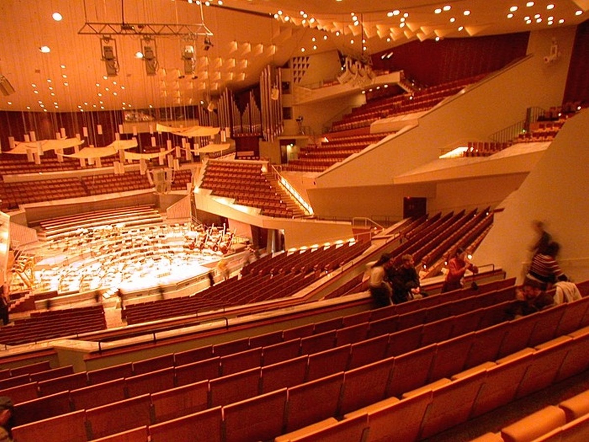 Berlin Philharmonic by Hans Scharoun Built to replace the old