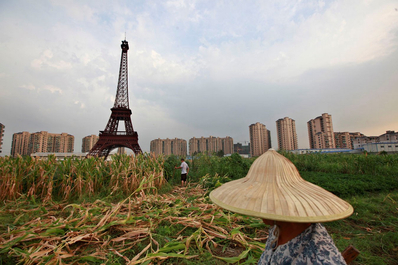 Tianducheng - China's Strange City Of Paris